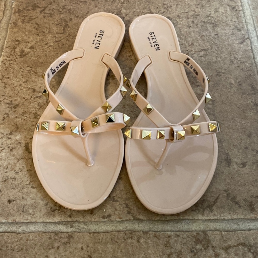 Steven by Steve Madden pink nude jelly sandals